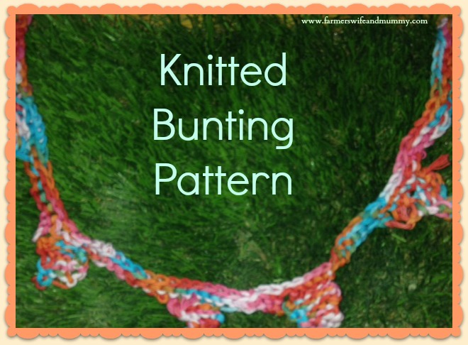 Mini Knitted Bunting Pattern